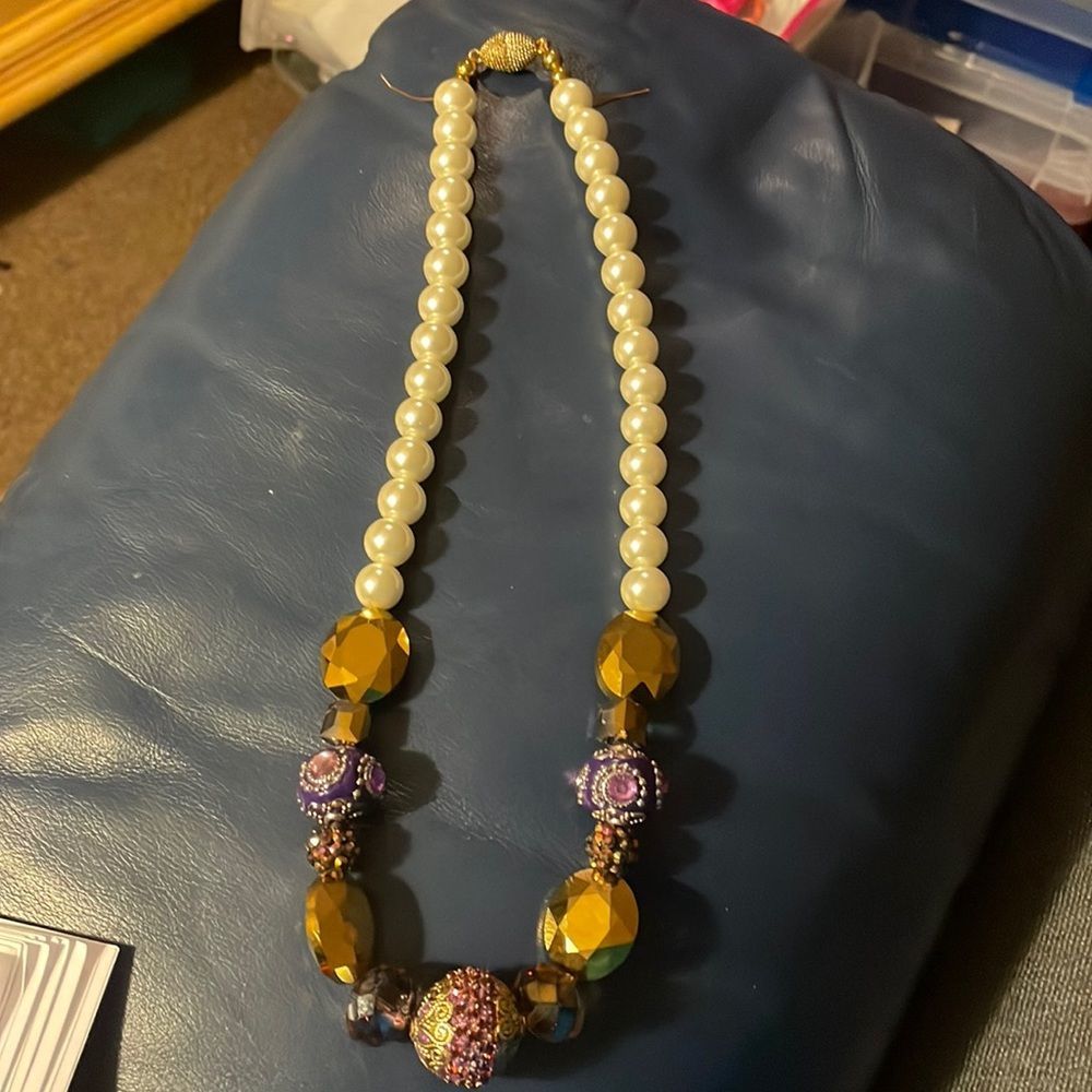 Purple sky‘s blue necklace